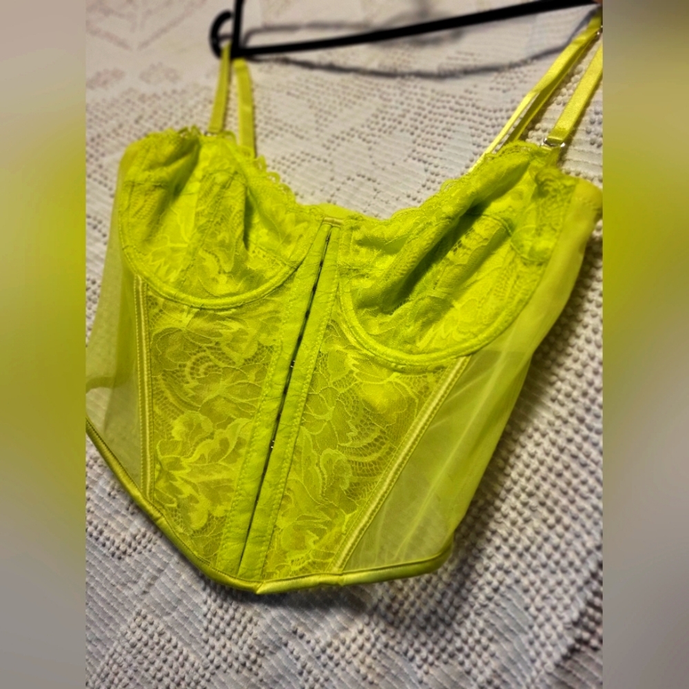 New Large 38C Lingerie